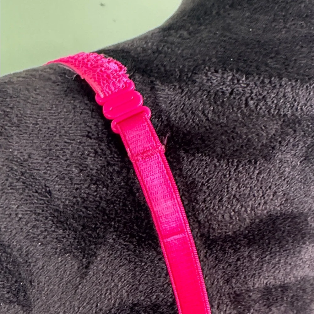 Victoria secrets pink lace bra 32C - Picture 7 of 9